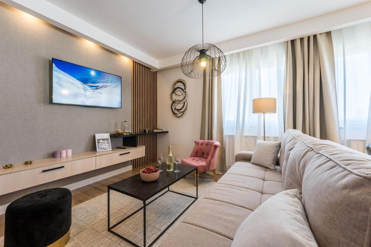 Apartment Emma With Sauna Zagreb Bagian luar foto