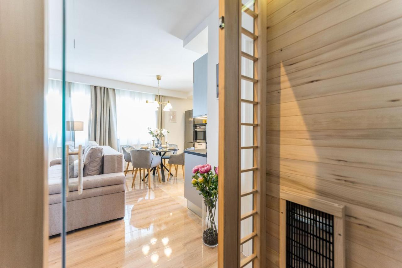 Apartment Emma With Sauna Zagreb Bagian luar foto